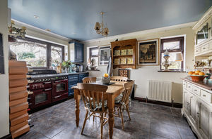 Photo 25- click for photo gallery